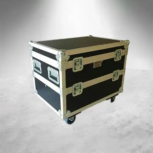 Case para distro o controlador de 8 canales Skjonberg de 2 niveles, para operar 8 motores CM Lodestar cerrado