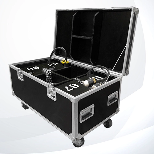 Case para resguardo de dos motores de una tonelada, CM Lodestar abierto