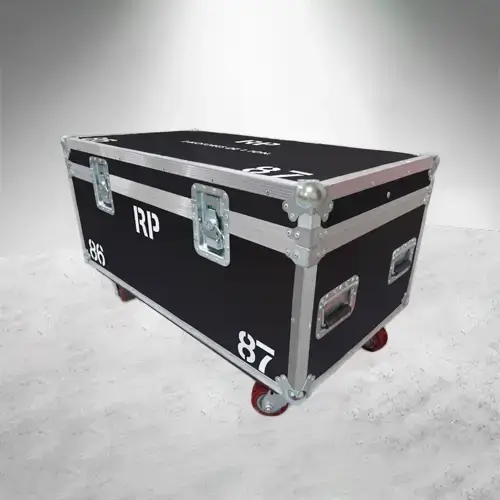 Case para resguardo de dos motores de una tonelada, CM Lodestar cerrado