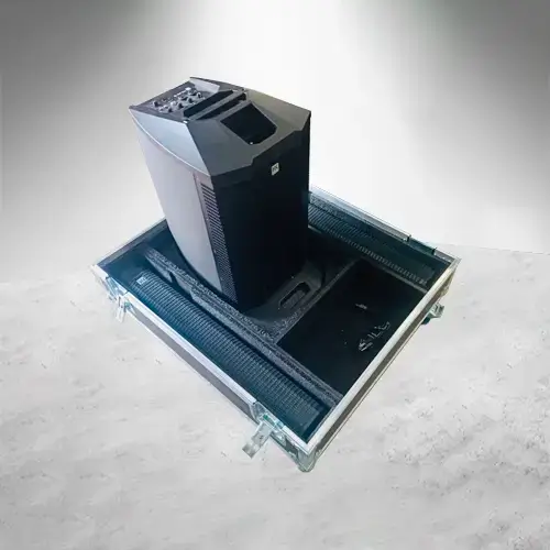 Case para subwoofer con interior de foami precortado a medida, fabricado en triplay de 12 mm con ruedas o resbalones para estabilidad, ideal para transporte seguro y resguardo del equipo abierto